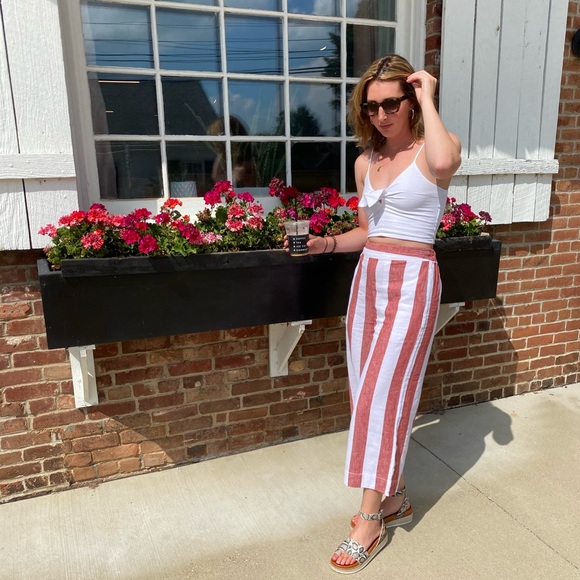 Meet your Posher, Elle - Picture 3 of 6